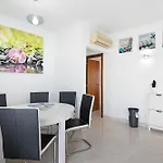 Flat With Pool Marina And Sea View