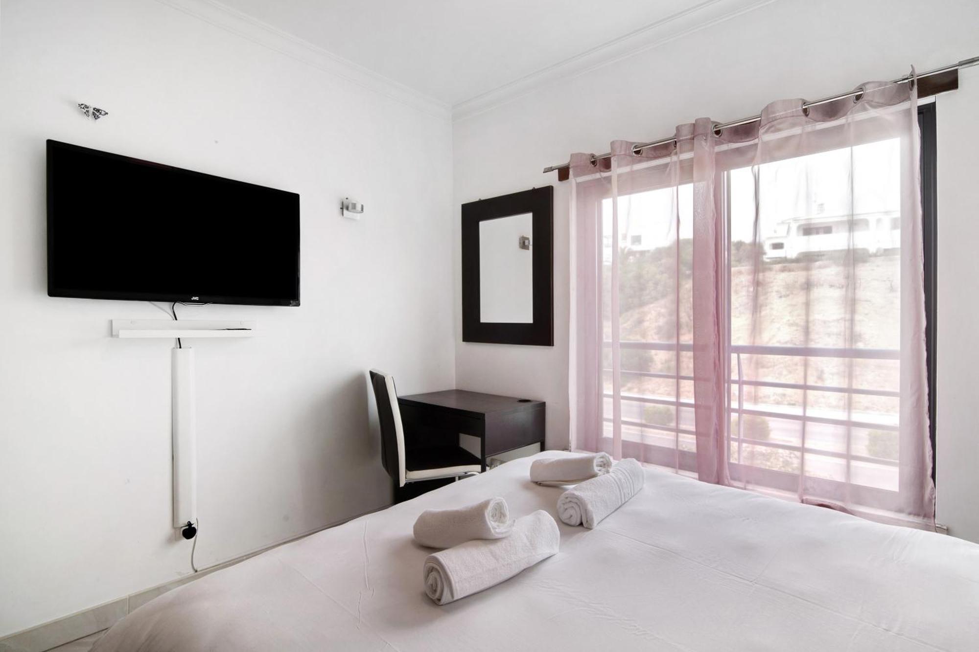 Apartment Flat With Pool Marina And Sea View *