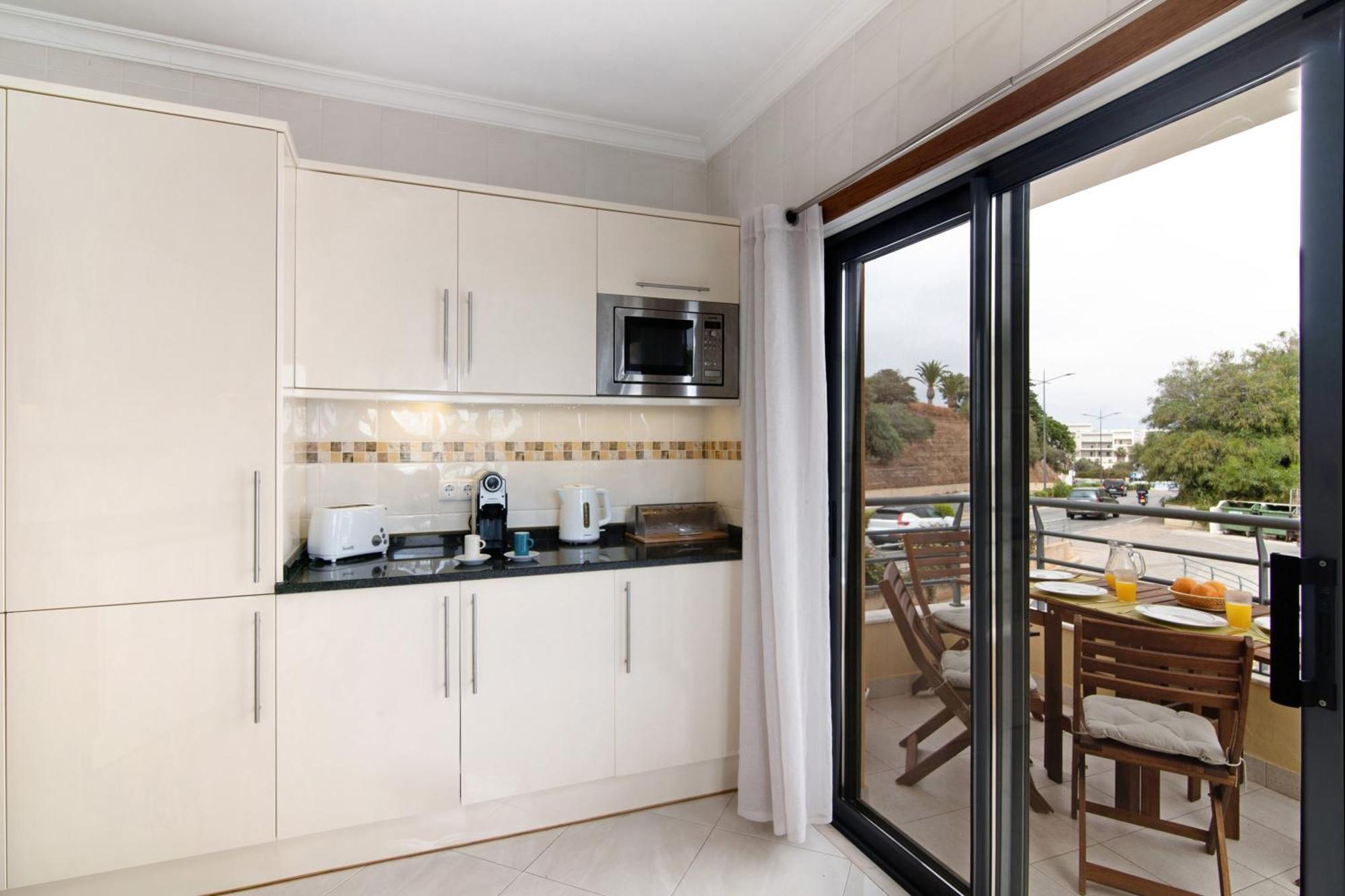 Apartment Flat With Pool Marina And Sea View *